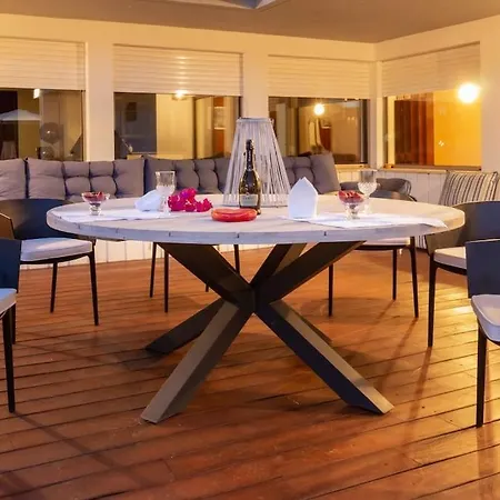 Villa A Energy Bento Box Hot Pool & Sauna