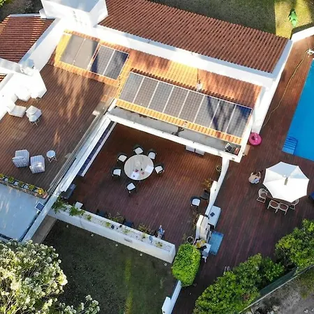 A Energy Bento Box Hot Pool & Sauna *