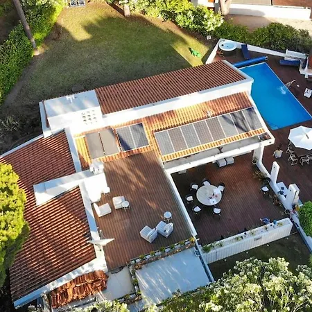 A Energy Bento Box Hot Pool & Sauna Villa