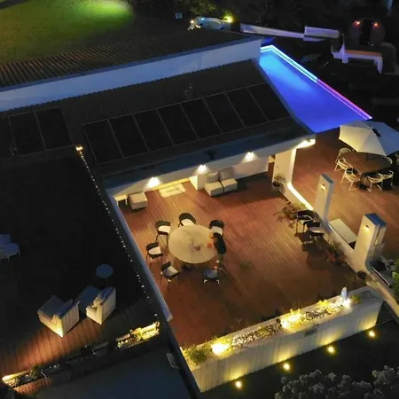 Villa A Energy Bento Box Hot Pool & Sauna *