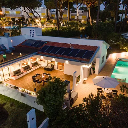 A Energy Bento Box Hot Pool & Sauna * Vilamoura