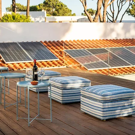 A Energy Bento Box Hot Pool & Sauna