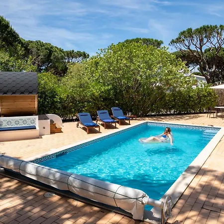 A Energy Bento Box Hot Pool & Sauna *